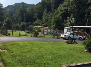 Branhams Crk, Harold, KY 41635