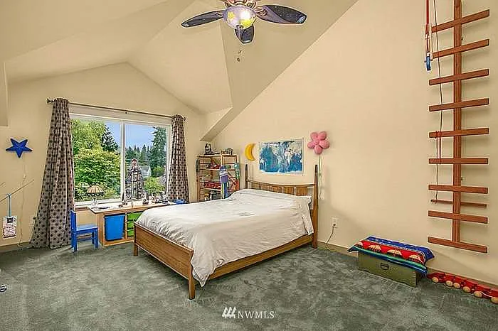2137 NE 81st Pl — Photo 16