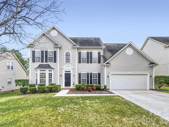 4123 Meadowview Hills Dr, Charlotte, NC 28269