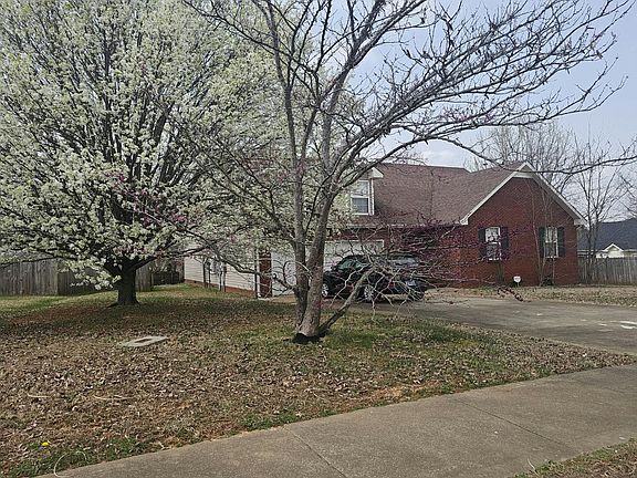 3rd image of 270 Harold Dr