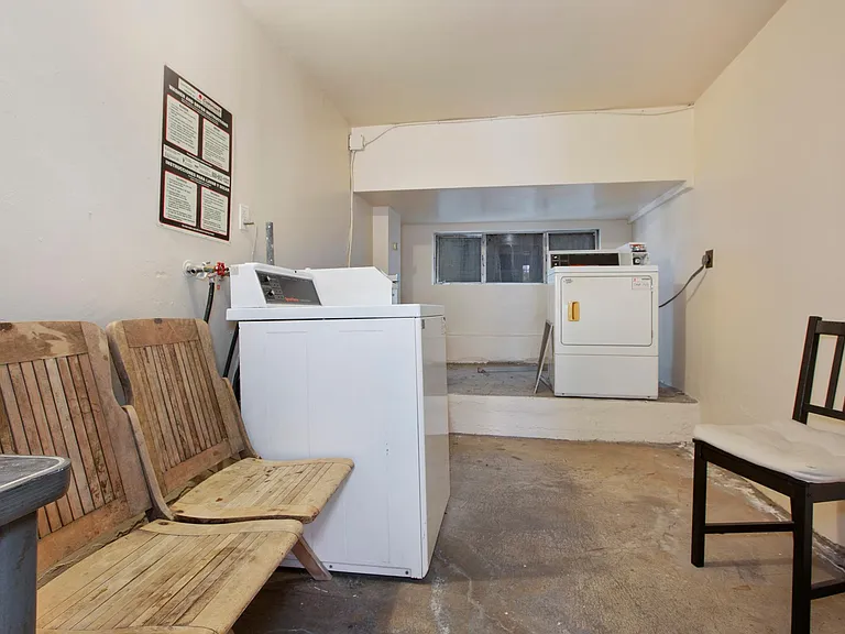 2204 Lakeshore Ave #1 — Photo 18