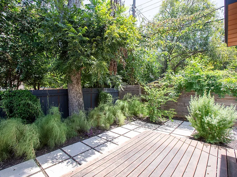 913 Mansell Ave #2 — Photo 24