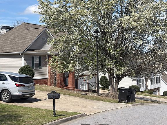 4th image of 184 Derby Run