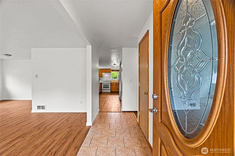4th image of 160 Cloquallum Road