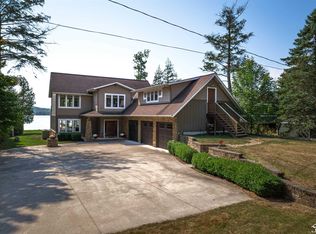 6411 S Shields Ave, Pentwater, MI 49449