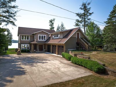 6411 S Shields Ave, Pentwater, MI, 49449