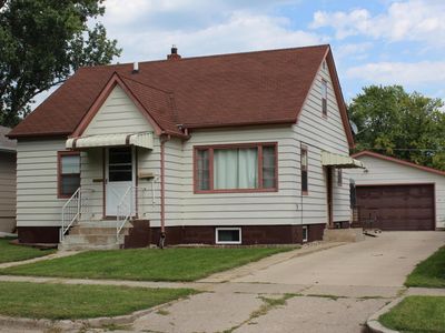 719 4th Ave SW, Jamestown, ND, 58401