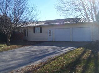 22304 Barstow Rd, East Moline, IL 61244