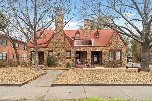 1618 W Kings Hwy Photo 1