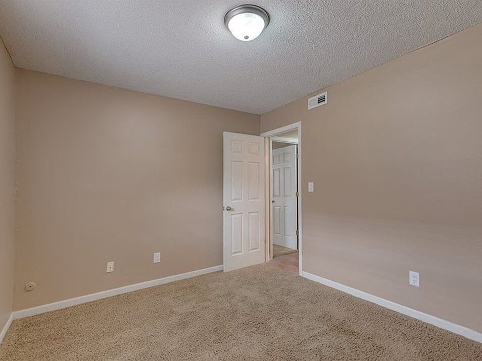 Newly Renovated Interiors Available in Select Apartments