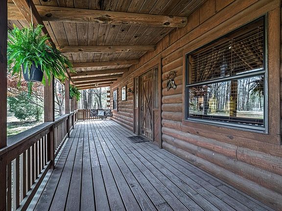 2nd image of 263 Jenkins Ln