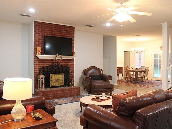 4th image of 13350 Thompson Rd