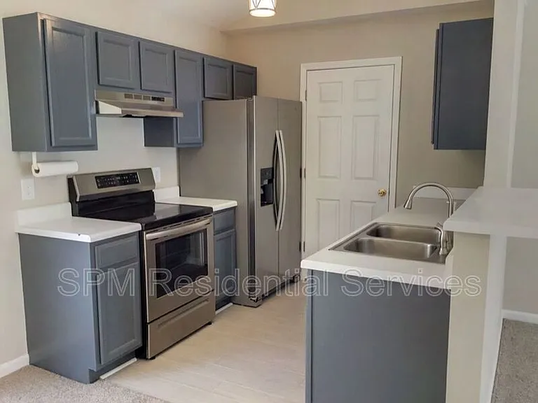 733 Grathwol Dr — Photo 6