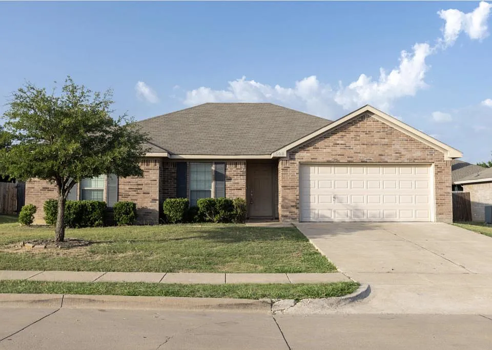 608 Bretts Way