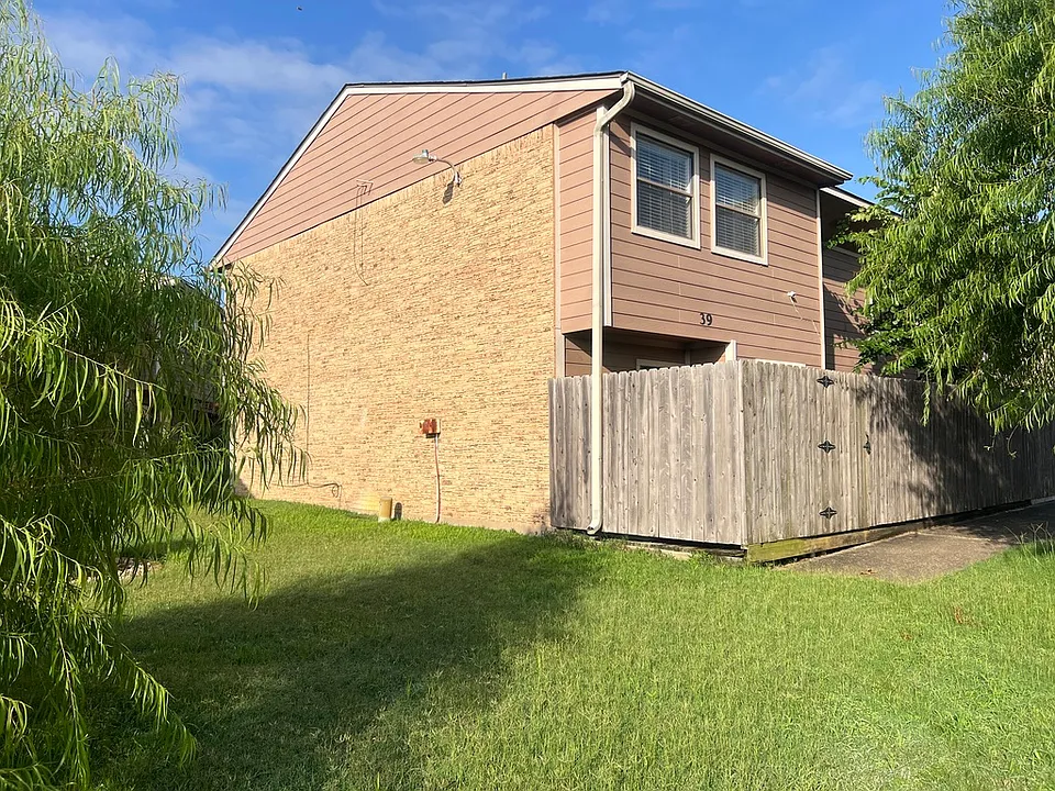 2807 Wildflower Dr #39