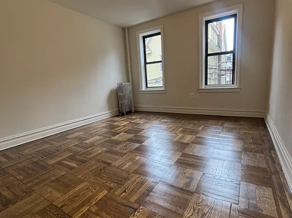 490 East 23rd Street image 1 of 10