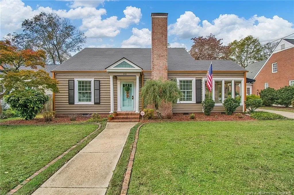 3 bed, 2.0 bath, 2001 sqft, $2,000 — Photo 1