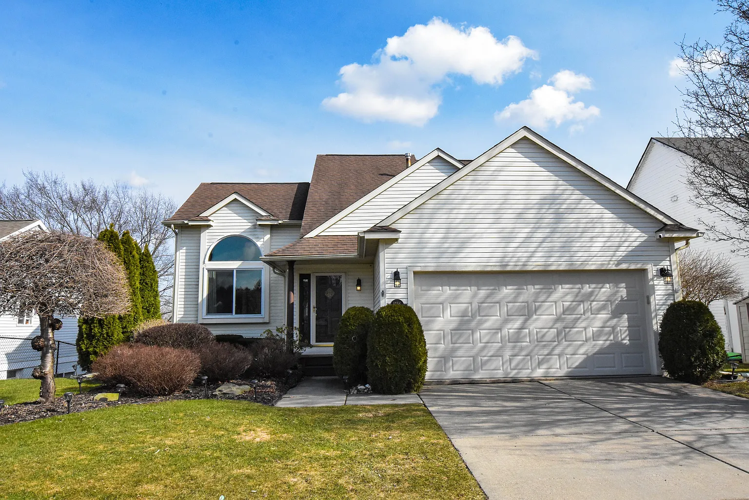 1256 Pin Oak Blf photo 1