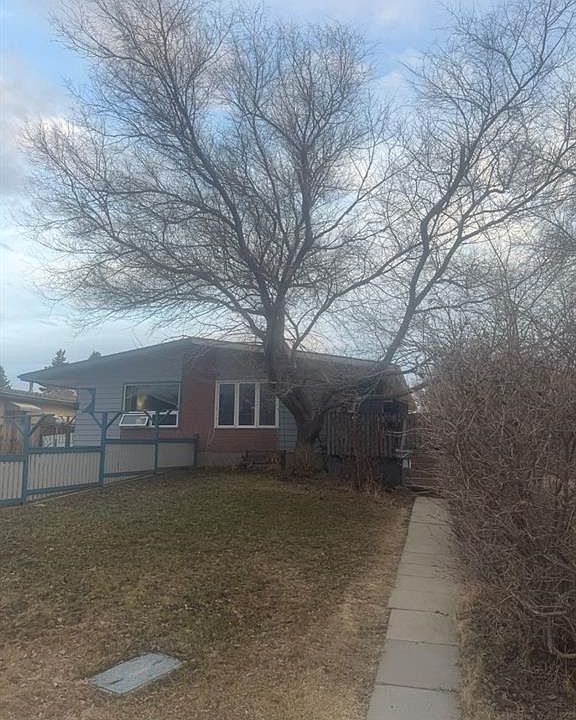 2nd image of 6035 W 59th St