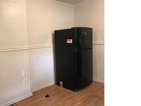 5th image of 4239 Ravenwood Ave