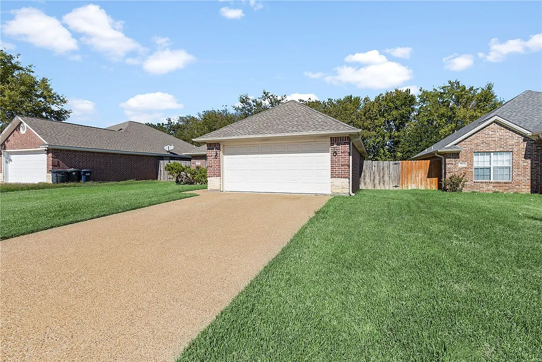4 bed, 1546 sqft, $1,850 — Photo 3