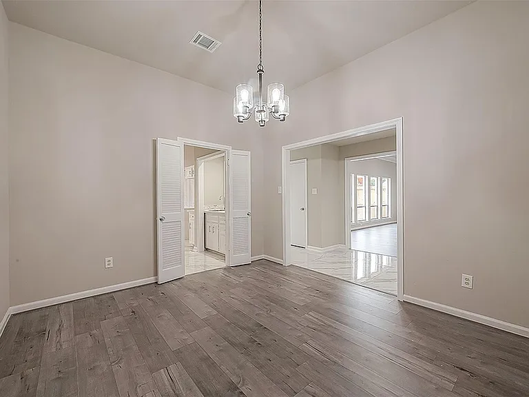 10811 Villa Lea Ln — Photo 6