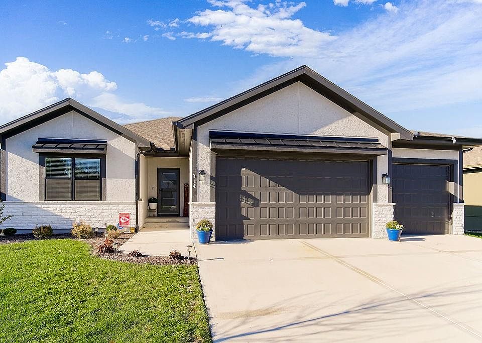 314 Cold Water Ln, Raymore, MO 64083 Zillow