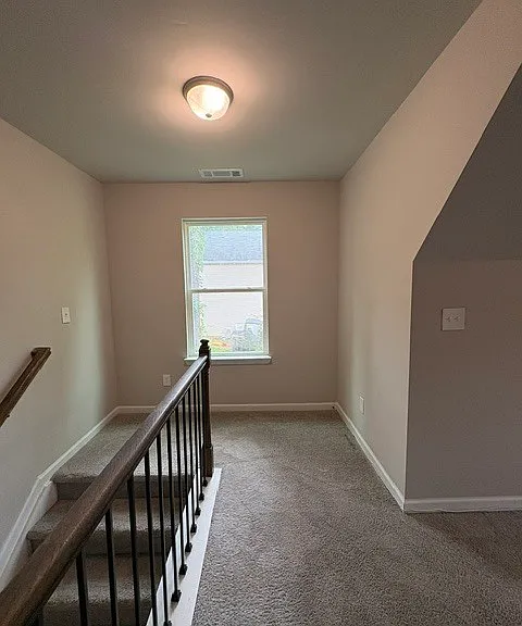 40 Hastings Ln — Photo 19
