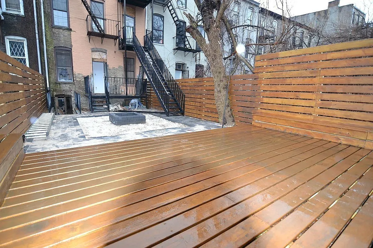 Building Photo - 1043 Jefferson Ave #1