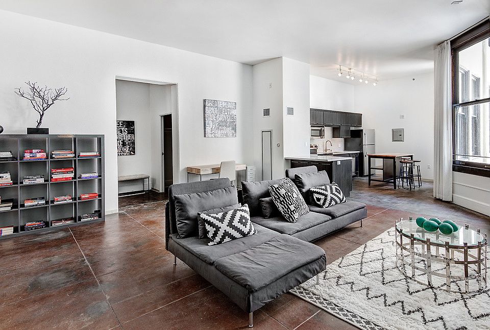 1st image of 610 S Main St #709