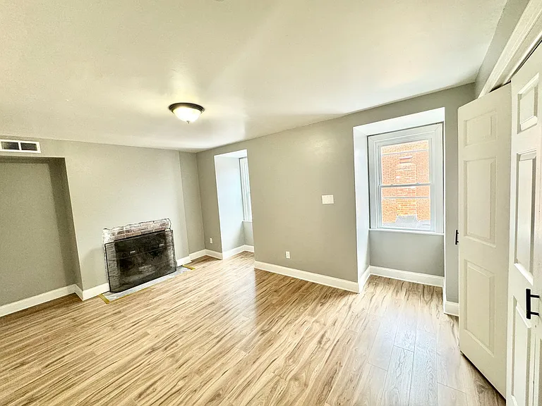 1218 Boyle St — Photo 19