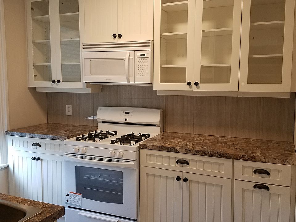Kitchen - appliances too!