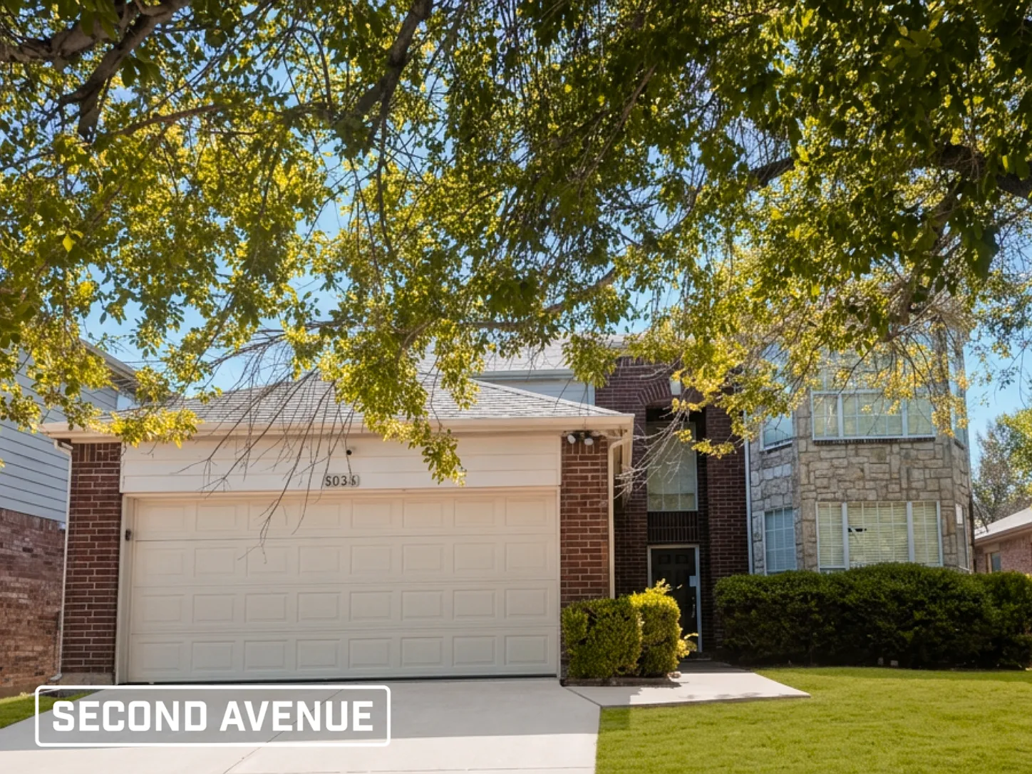 5 bed, 2.5 bath, 2358 sqft, $4,199 — Photo 1