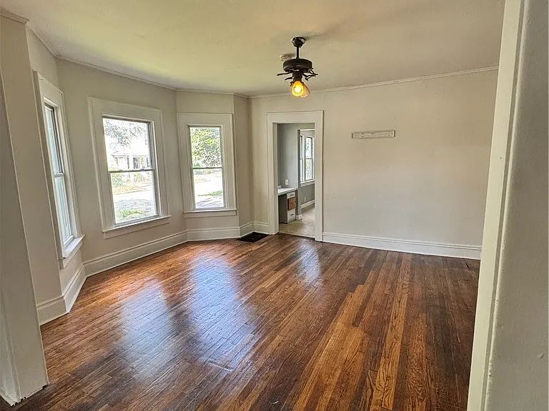 2401 Midland Ave #1 — Photo 8