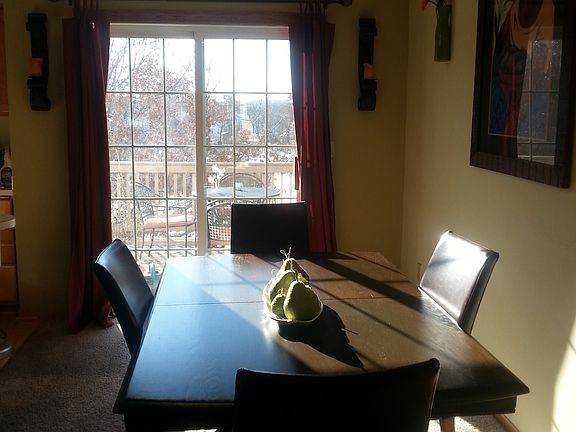Dinig room with private view out back