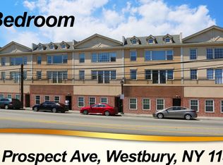 839 Prospect Ave UNIT 1E, Westbury, NY 11590