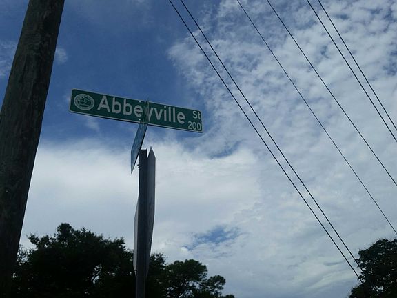 5th image of 227 Abbeyville St