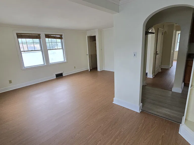 155 Glenwood Ave #2 — Photo 17