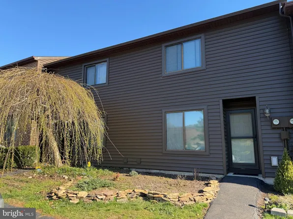 2604 Village Rd, Orwigsburg, PA 17961