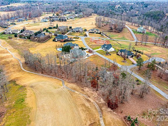 5th image of 3466 Blankenship Dr