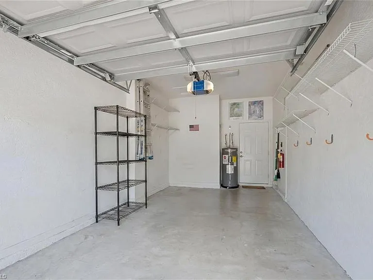 7631 Bristol Cir — Photo 36