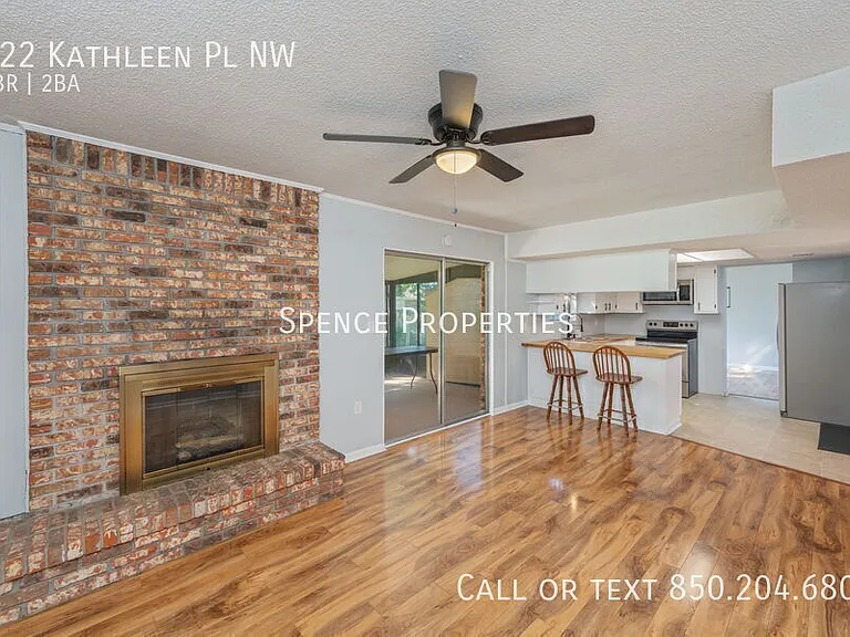 322 Kathleen Pl NW — Photo 9