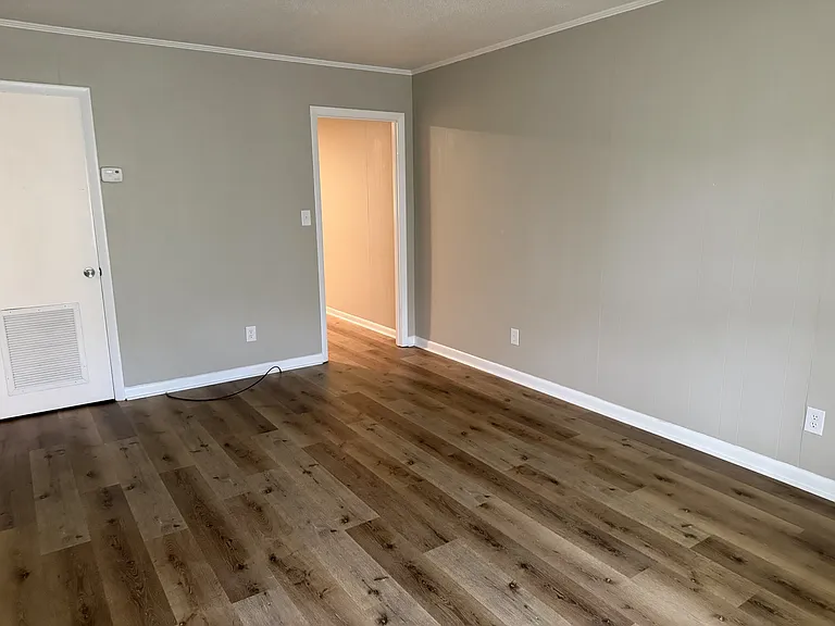 625 Beech Cir NW #A — Photo 2
