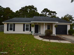 121 Hunting Green Dr, Jacksonville, NC 28546