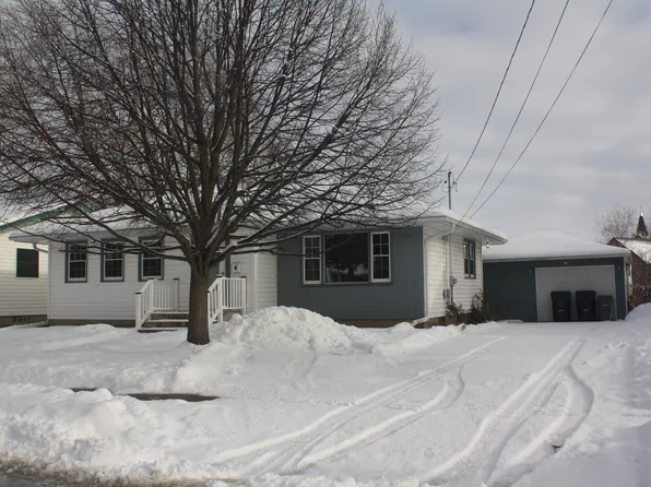 605 N Clark St, Horicon, WI 53032