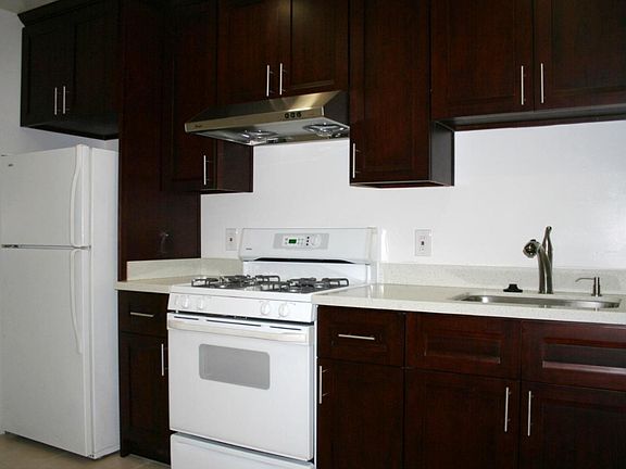 2nd image of 95 Cleveland Ave APT C