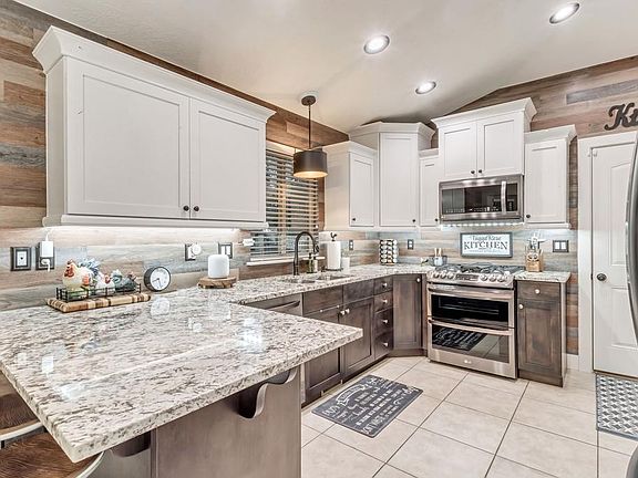 2nd image of 7618 N Silver Creek Way