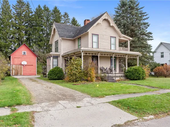 45 Osborne St, Wellsville, NY 14895