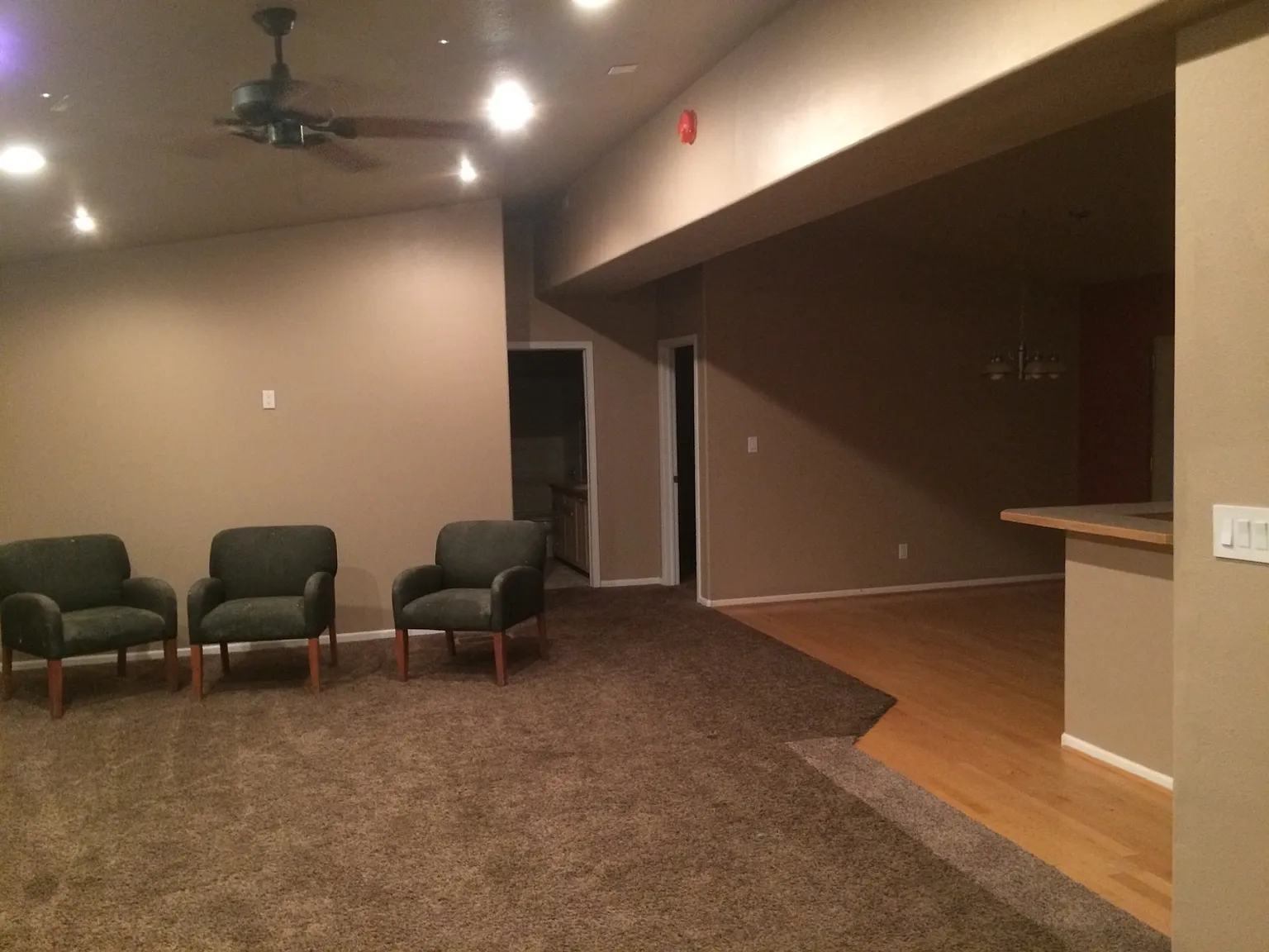 3 bed, 2.5 bath, 1564 sqft, $1,200 — Photo 4