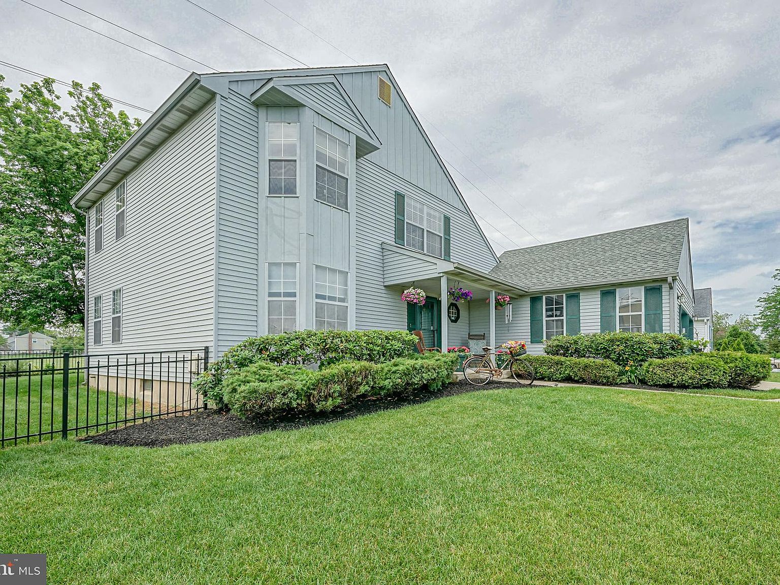 8 Pickwick Dr, Marlton, NJ 08053 Zillow